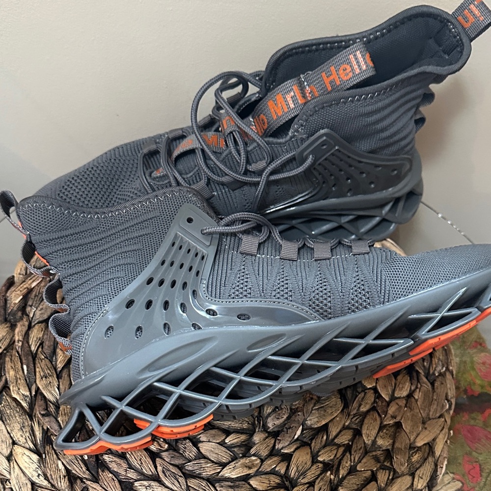 Hello MrLin Men’s Athletic Shoes – Gray Mesh, 3D Lattice Sole – Size EU 44 (US 1